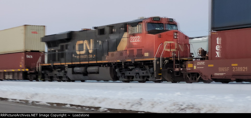 CN 2222